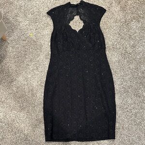 Roz & Ali Elegant Black Lace Midi Dress